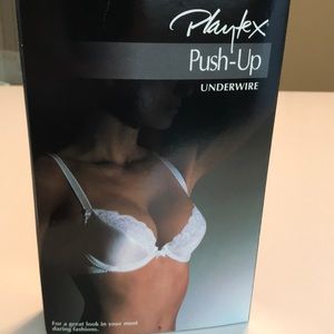Playtex pushup bra. White.